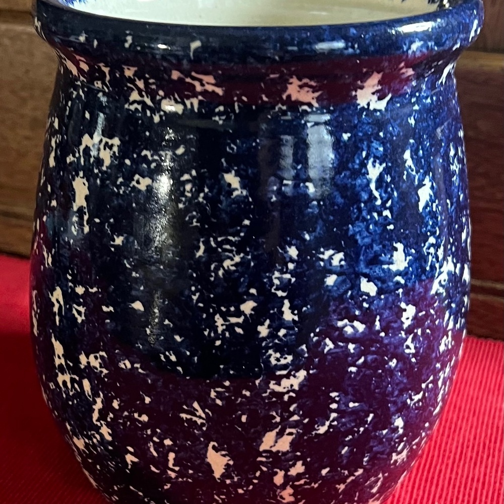 Vintage,-Marshall Pottery-Navy Blue Hand turned Sponge ware Jar Vase Ceramic